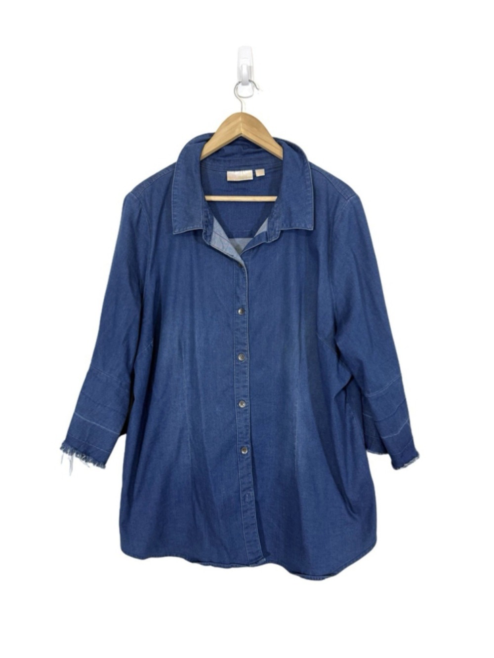 Belle by Kim Gravel Denim Shirt Size 1X Plus Blue Stretch Raw Hem Western Boho